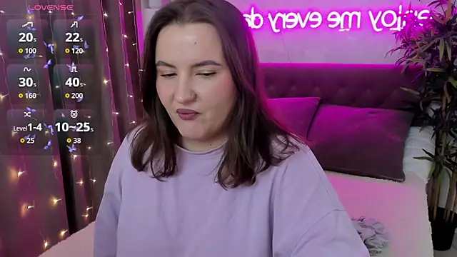 FeralPeach online show from 04.03.26