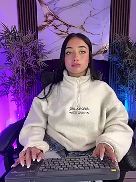 Snapshot of Ady_18 chatting on 02.07.26 Ady 18 online show from 02.07.26