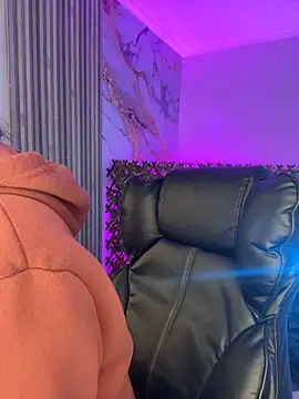 Snapshot of Ady_18 chatting on 03.21.26 Ady 18 online show from 03.21.26