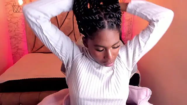 Queen perla  online show from 03.05.25