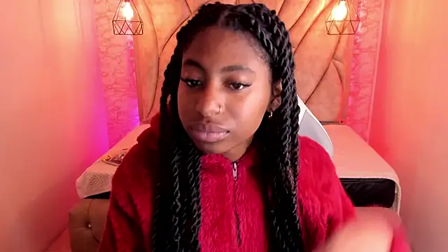 Queen perla  online show from 03.10.25