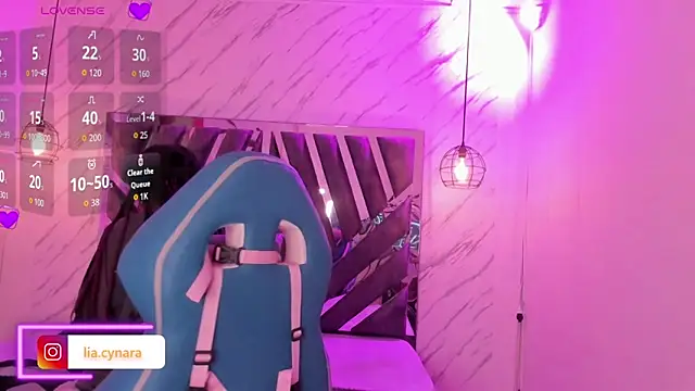 Queen perla  online show from 10.07.25