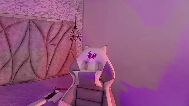 Queen perla  online show from 11.28.25