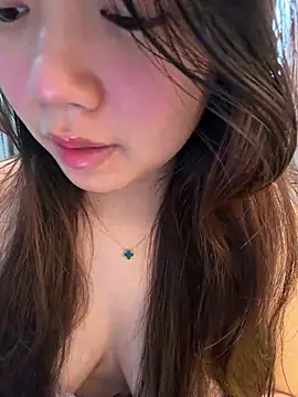 Hotellinh12 online show from 05.19.26