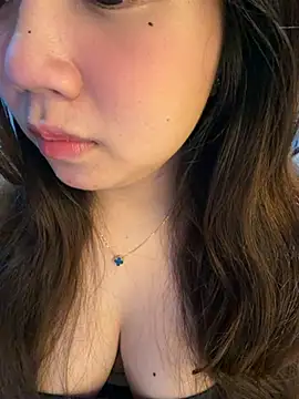 Hotellinh12 online show from 06.04.26