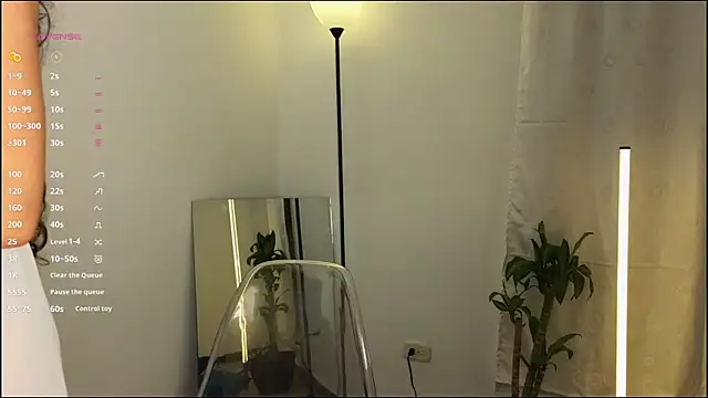 mssjulia online show from 03.18.25