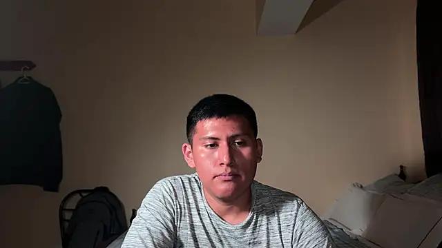 Snapshot of JoshuaTls08 chatting on 01.01.25 JoshuaTls08 online show from 01.01.25