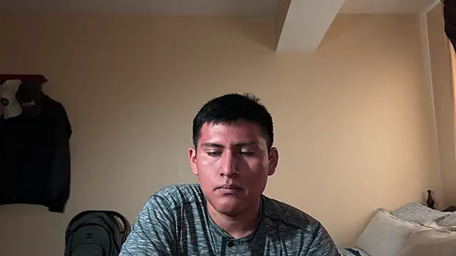 Snapshot of JoshuaTls08 chatting on 01.04.25 JoshuaTls08 online show from 01.04.25