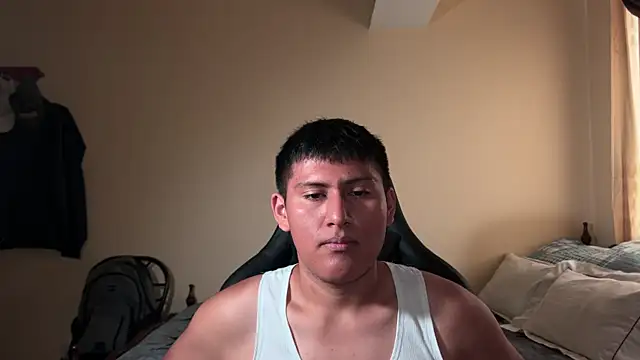 Snapshot of JoshuaTls08 chatting on 02.14.25 JoshuaTls08 online show from 02.14.25