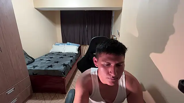 Snapshot of JoshuaTls08 chatting on 03.22.25 JoshuaTls08 online show from 03.22.25