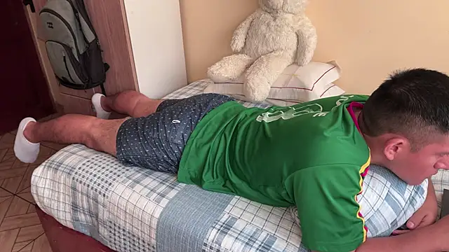 Snapshot of JoshuaTls08 chatting on 09.30.25 JoshuaTls08 online show from 09.30.25