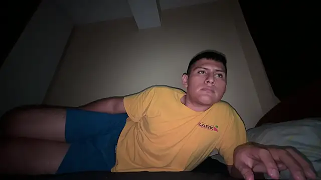 Snapshot of JoshuaTls08 chatting on 10.01.25 JoshuaTls08 online show from 10.01.25