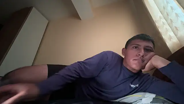 Snapshot of JoshuaTls08 chatting on 10.13.25 JoshuaTls08 online show from 10.13.25