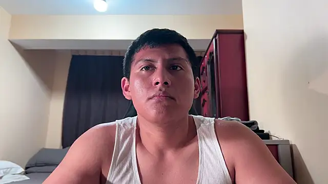 Snapshot of JoshuaTls08 chatting on 11.11.25 JoshuaTls08 online show from 11.11.25