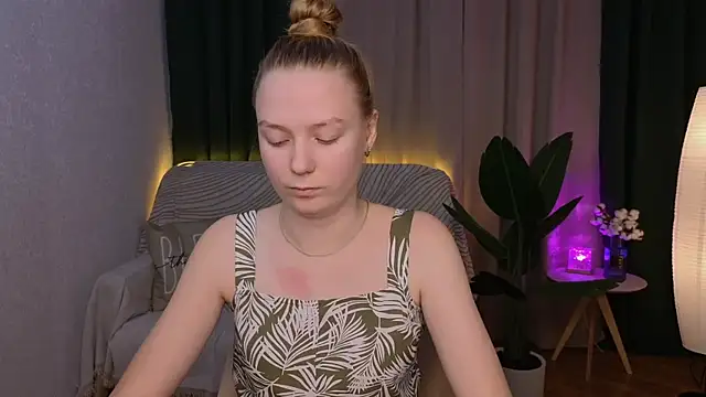 CarolynCohen   online show from 12.02.24