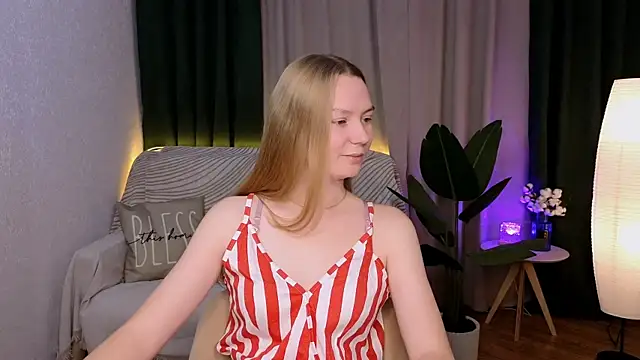 CarolynCohen   online show from 12.03.24