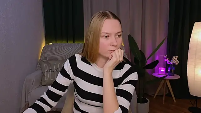 CarolynCohen   online show from 12.05.24