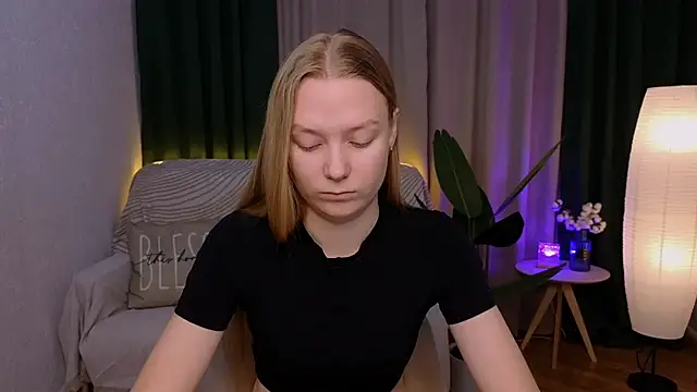 CarolynCohen   online show from 12.09.24