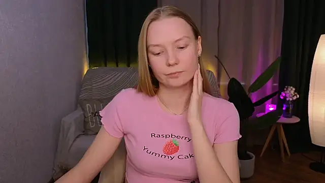 CarolynCohen   online show from 02.21.25