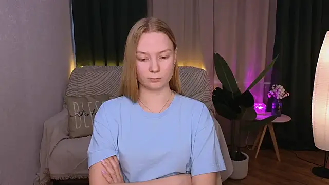 CarolynCohen   online show from 02.23.25