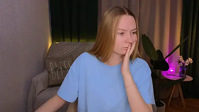 CarolynCohen   online show from 03.09.25