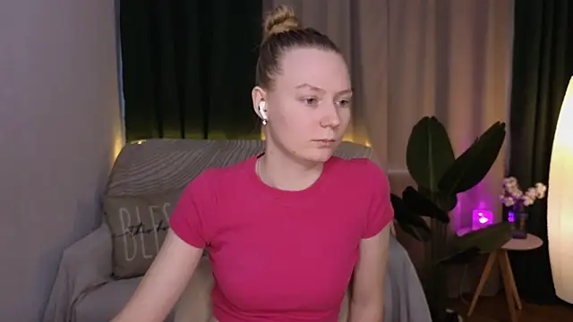 CarolynCohen   online show from 03.11.25