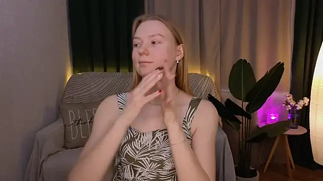 CarolynCohen   online show from 03.14.25