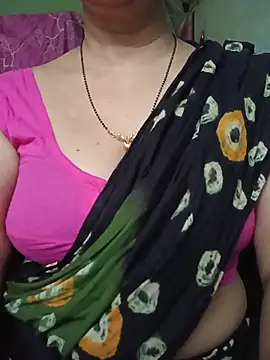 Snapshot of Rosy-B chatting on 05.30.26 Rosy-B online show from 05.30.26