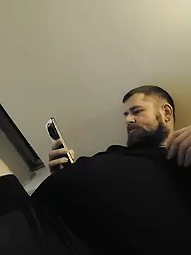 Snapshot of machobear87 chatting on 02.16.26 machobear87 online show from 02.16.26