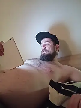 Snapshot of machobear87 chatting on 03.25.26 machobear87 online show from 03.25.26