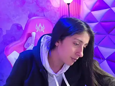 Snapshot of Cameron_cutte chatting on 02.28.26 Cameron cutte online show from 02.28.26