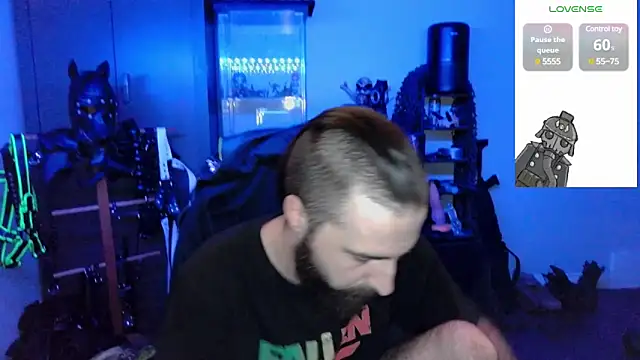 Snapshot of samaelO69 chatting on 01.05.25 samaelO69 online show from 01.05.25