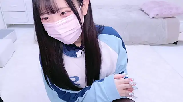 Suzu ch xx online show from 01.03.25