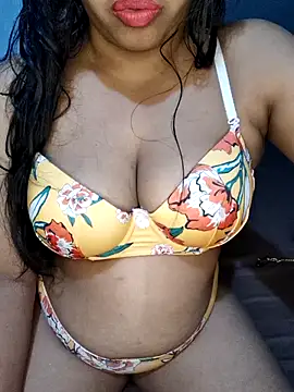 Snapshot of Loveshash1 chatting on 03.22.25 Loveshash1 online show from 03.22.25