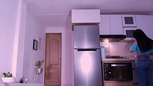 DannaHyde online show from 02.16.26