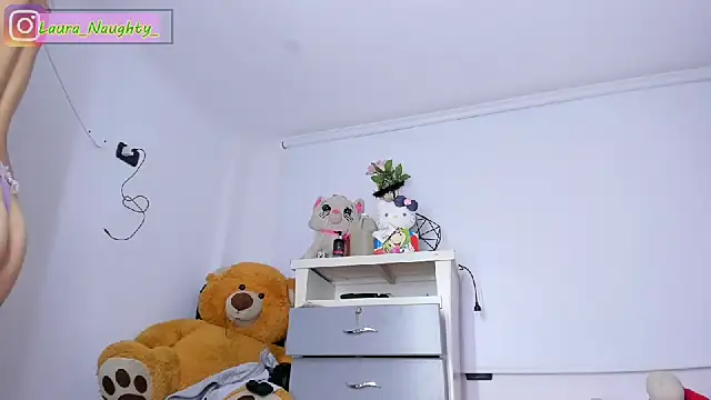 Laura naughty  online show from 01.08.25
