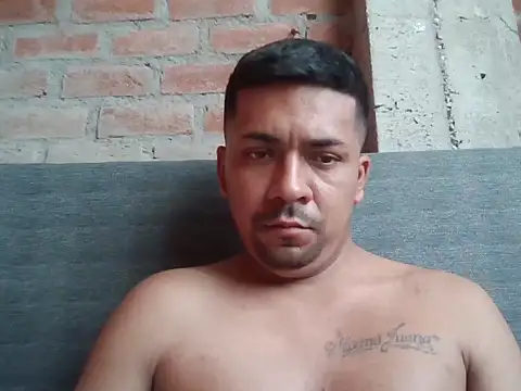 Snapshot of Jhon_Hot69 chatting on 11.27.25 Jhon Hot69 online show from 11.27.25