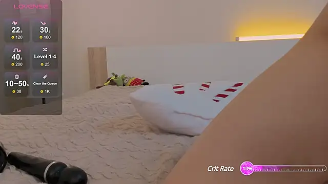 Snapshot of MaylienLove chatting on 02.24.25 MaylienLove online show from 02.24.25