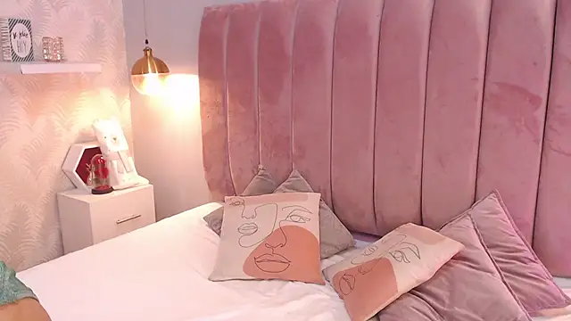 LeenaBrown online show from 04.11.26