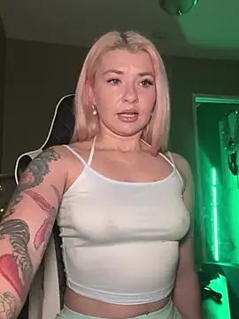 Anour amour online show from 12.19.24