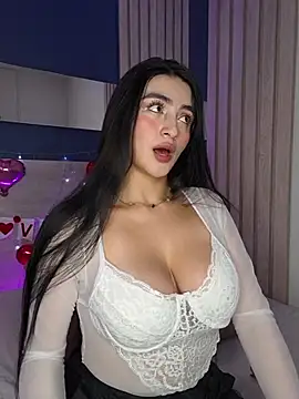 Snapshot of miel_gomez chatting on 02.18.26 miel gomez online show from 02.18.26