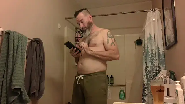 Snapshot of bongripingclitlicker chatting on 02.17.25 bongripingclitlicker online show from 02.17.25