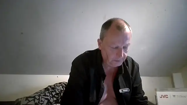 Snapshot of chubbybear2cum chatting on 05.28.26 chubbybear2cum online show from 05.28.26