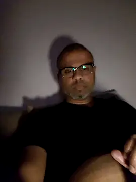 Snapshot of desi_black_cock chatting on 12.02.24 desi black cock online show from 12.02.24