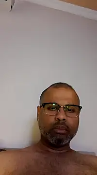 Snapshot of desi_black_cock chatting on 12.04.24 desi black cock online show from 12.04.24