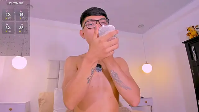 CodyTwink online show from 05.27.26