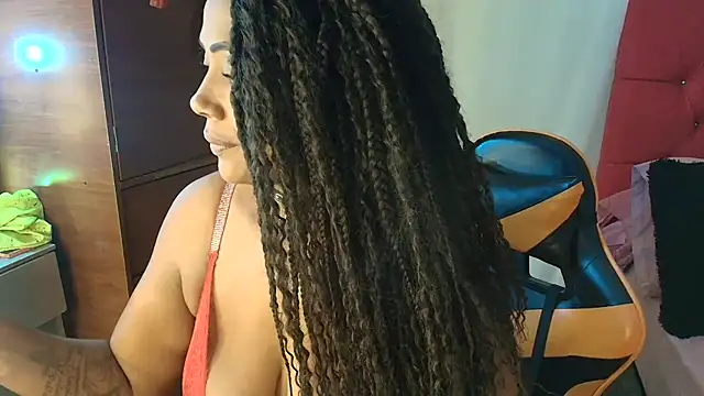 Snapshot of CandyBlackFunXXX chatting on 02.06.26 CandyBlackFunXXX online show from 02.06.26