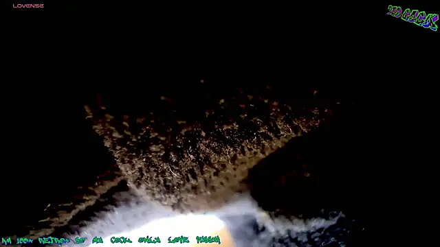 Snapshot of Deutscher_Gro8schwanz_88 chatting on 02.02.25 Deutscher Gro8schwanz 88 online show from 02.02.25