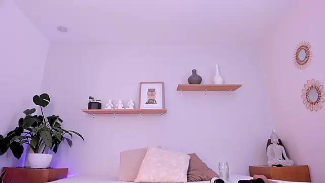  Dahiana online show from 02.01.25