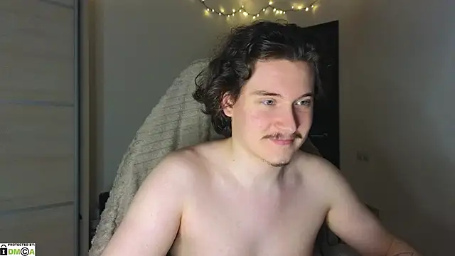 Snapshot of MoreRealAlex chatting on 09.24.25 MoreRealAlex online show from 09.24.25